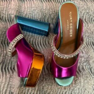 Kurt Geiger Kensington platform heel